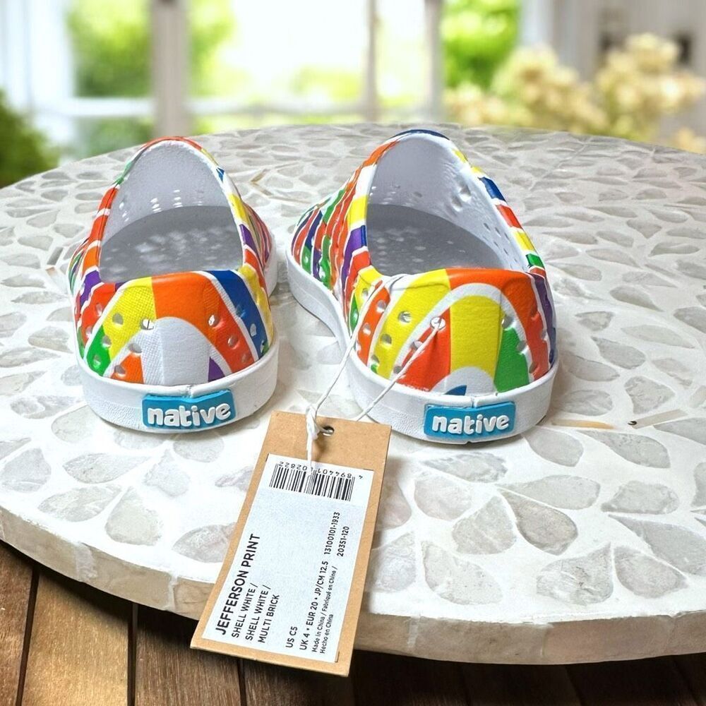 Native Jefferson Kids Slip On Water Shoes Sneakers Multi Color Brick Unisex Size - Picture 8 of 11